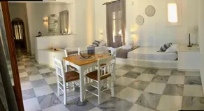 Rodia Studios & Apartments - Image 2