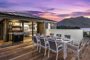 Lakeside Luxury On Suburb Street - Image 4