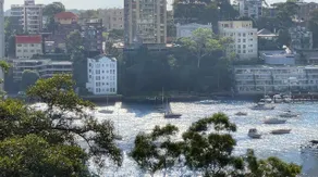 Luxurious 2 bed apartments Lavender Bay view - Image 3