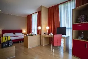Hotel Remilia Ex Ramada Emilia - Image 2