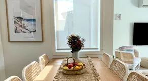 Rosebud Bay Beach House - Image 4