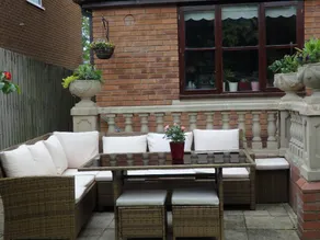 Hay Lane Lodge - Image 3