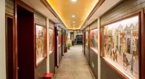 GreenTree Inn Beijing Dongcheng District Wangfujin South Luogu Lane Houhai Express Hotel - Image 4