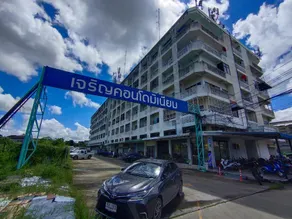 Room 218, Charoen Condominium - Image 3