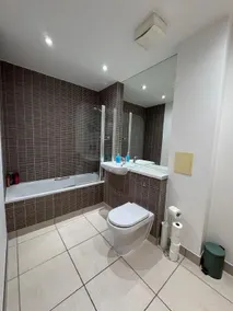 Modern Apartment Euston-Camden - Image 2