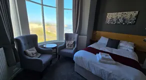 Boston Hotel - Image 2