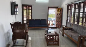 The Whitehouse Homestay - Image 4