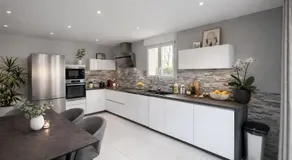 Maison avec piscine - Image 3