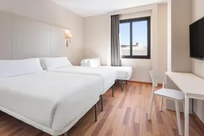 B&B HOTEL Elche - Image 5