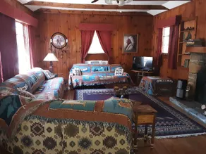 Ashley's Cabins - Image 3