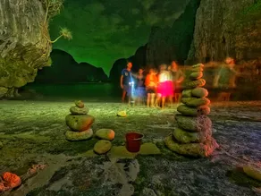 Maya Bay Sleepaboard Resort - Image 4