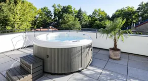Marina Apartman Hotel - Image 4