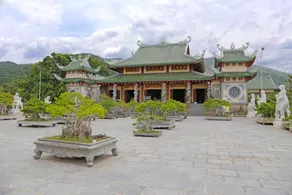 Lotus Rock Hotel - Image 5