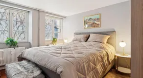 Stay Central - Steps from Tivoli & Nyhavn - Image 2