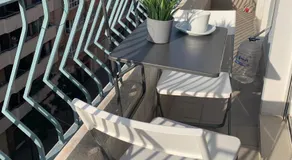 PRECIOSO APARTAMENTO EN EL BARRIO DE RUZAFA - Image 3