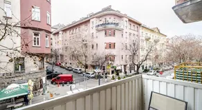 BpR Orange Dream Apartment - Image 5