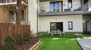 S18 "Garden in the City" Apartment - Image 5