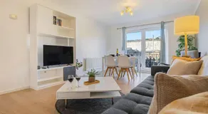 Brighton Marina Harbour Views - Sleeps 6 - Image 2