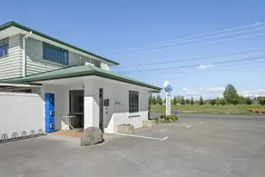 Lakes Suites - Image 5