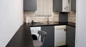 Midnight Horizon - shared bathroom - Image 4