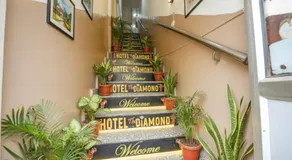 Hotel the diamond Ring - Image 5