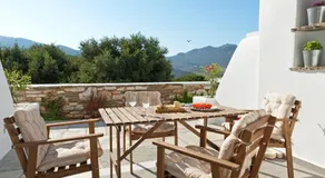 Skaris Guesthouse Tinos - Image 2