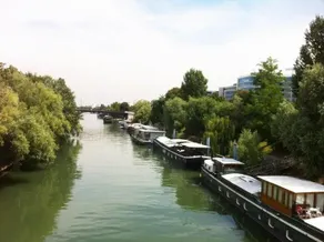 Nice flat at Courbevoie - Image 3
