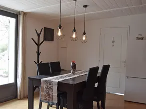 Lugn villa med pool - Image 4