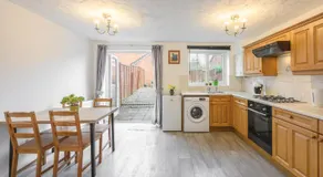 Host and Stay - The Rowton - Image 2