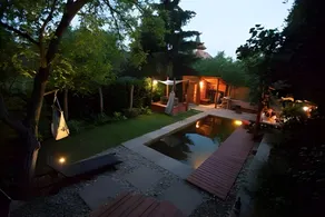 Modern house in central with pool - Image 5