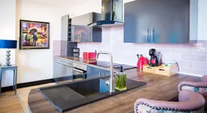 The Savoy Suite, King Size 2 Bedroom by The Hive WA1 - Image 3