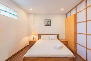 Warming 02 Bedrooms apt in LL str ~ near Lotte - Image 3