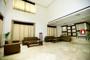 The Grand Radiant Hotel - Image 3