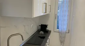 Daisy House - Image 3