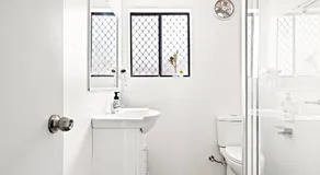 Private Single Room - Mins to Train Station - Shared Bathroom - Image 2