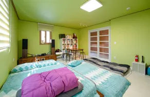 Seohuri Pension—양평 독채 펜션- 50명 노래방,바베큐,15대주차,반려동물 - Image 2