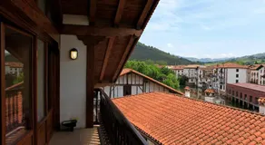 Hotel Trinkete - Image 4