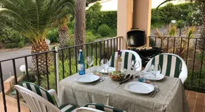 Bienvenue à Sainte-Maxime: Un appartement confortable au soleil vous attend - Image 5