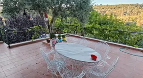 Kuşadası'nda Özel Havuzlu Kiralık Büyük Villa - Image 5