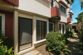RedDoorz at Yssa Ademar near Robinsons Jaro - Image 4