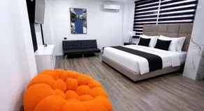 The Hive Boutique Hotel Deluxe King Room 102 - Image 2