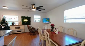 Sleeps 12 Heated Pool, Hot Tub, Pets, 5 min Beach - Image 4