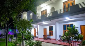 Lion Resort - Image 4