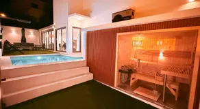 Heated Pool & Sauna Bliss - Luxury 4BR Villa - Image 3