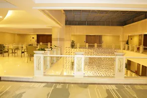 Lv Zhou Hotel - Image 5
