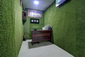 Highway Townhouse - Image 5