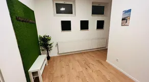 Big Apartment l 18 Beds l Free Parking l WiFi l - Image 5
