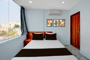 Hotel O MM Stay & Luxury Rooms - Image 2