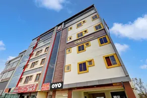 OYO Thirumala comfort & lodging - Image 4