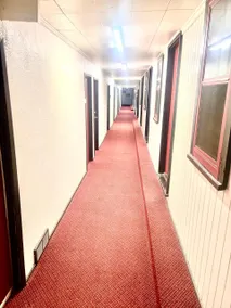 Big Red Inn - Image 2